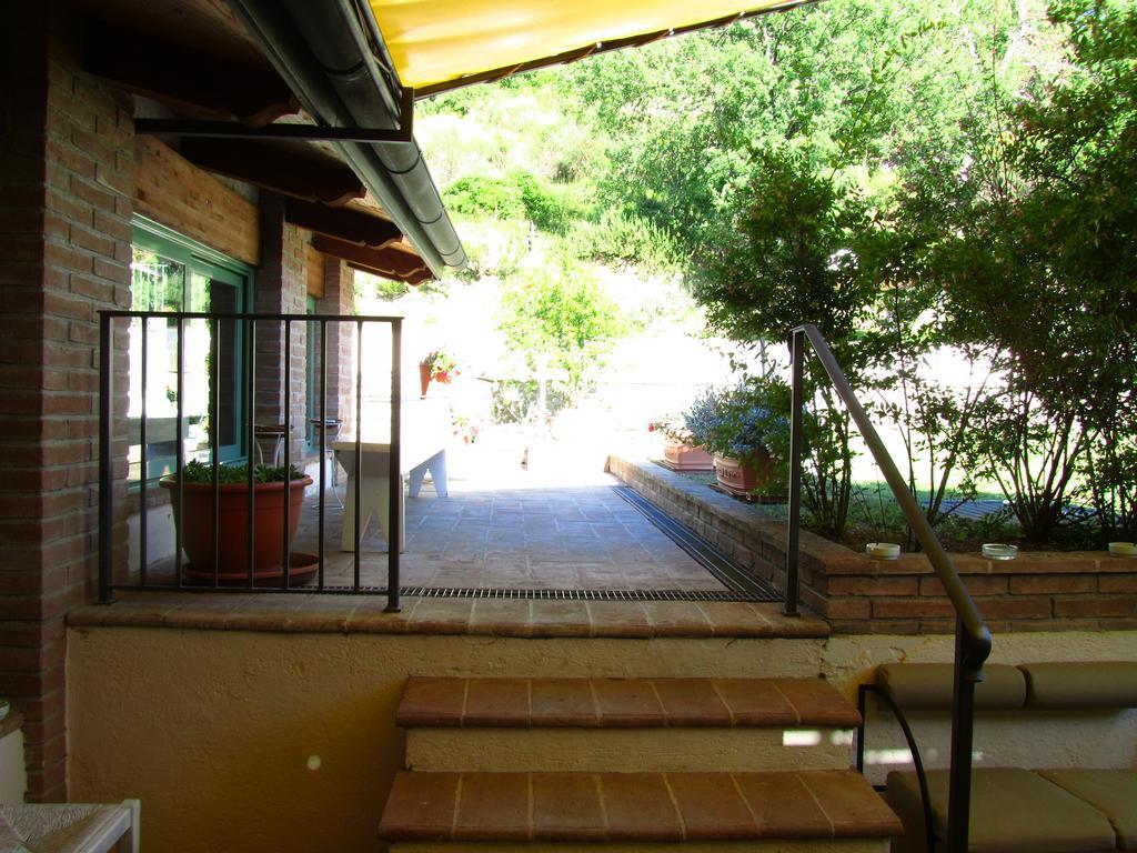 Valfabbrica Le Torracce Agriturismo Olistico酒店 外观 照片