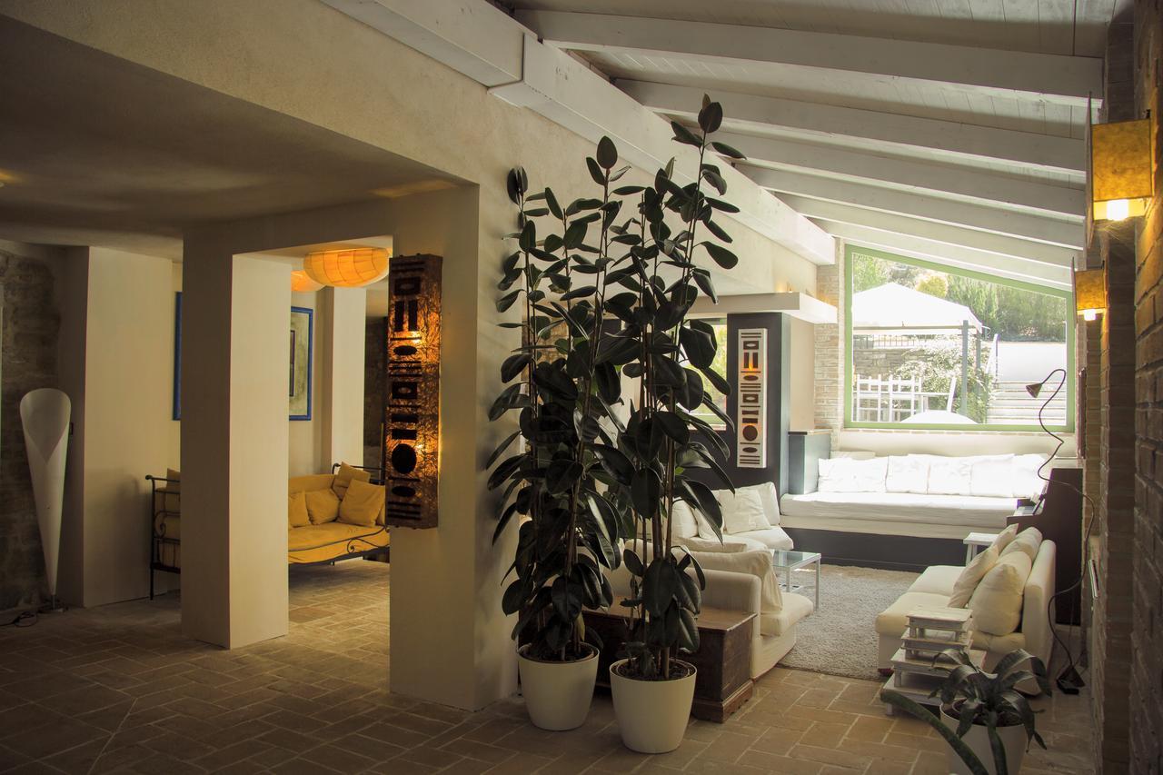 Valfabbrica Le Torracce Agriturismo Olistico酒店 外观 照片